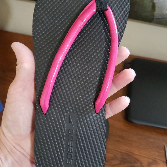 Size 7 Speedo flops - Picture 2 of 6